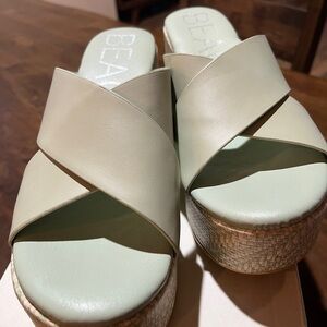 Women’s platform sandals